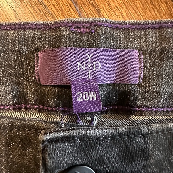 NYDJ Black Leopard Print Jeans - Picture 2 of 4